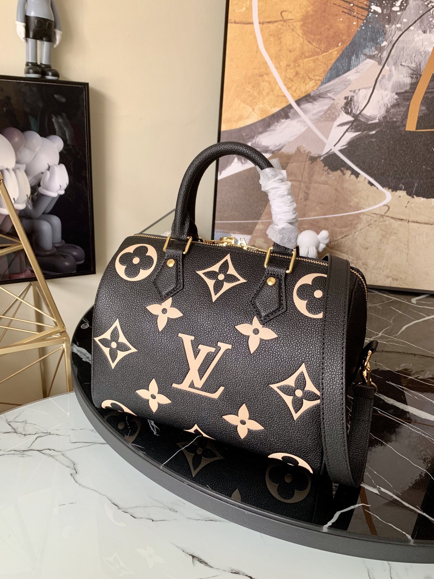 l0vis Vvtt0n speedy bandoulière 25 bicolor monogram pattern black/beige m58947 25 x 19 x 15 cm