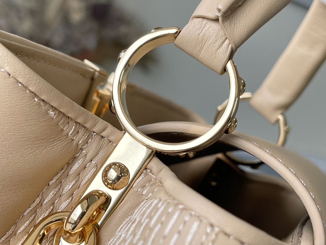 l0vis Vvtt0n capucines bb damier quilt lambskin creme m59225 27 x 18 x 9 cm