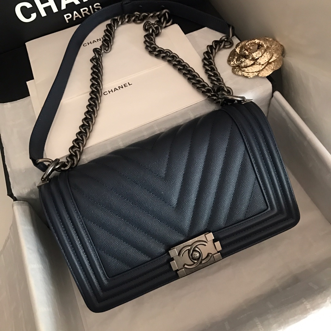 Ch**el medium boy bag chevron black-tone metal grained leather dark blue a67086 25cm