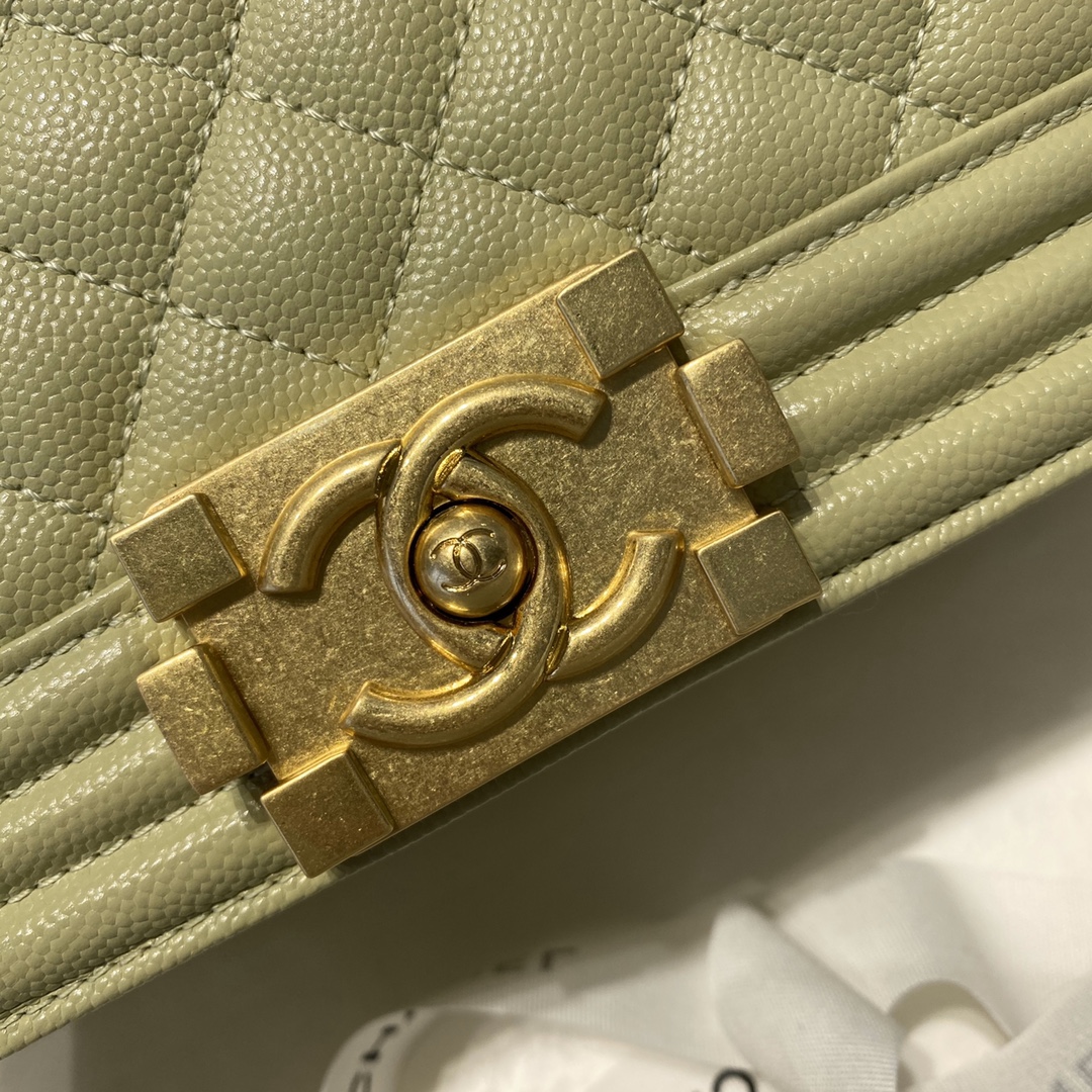 Ch**el medium boy bag classic gold-tone metal grained leather olive green a67086 25cm