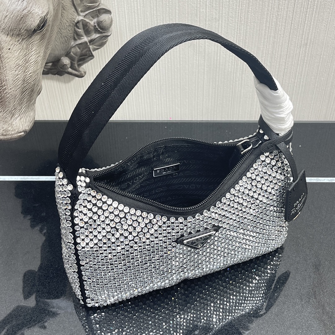 Pra*a re-edition 2000 satin mini bag black 1ne515 22 x 12 x 6 cm