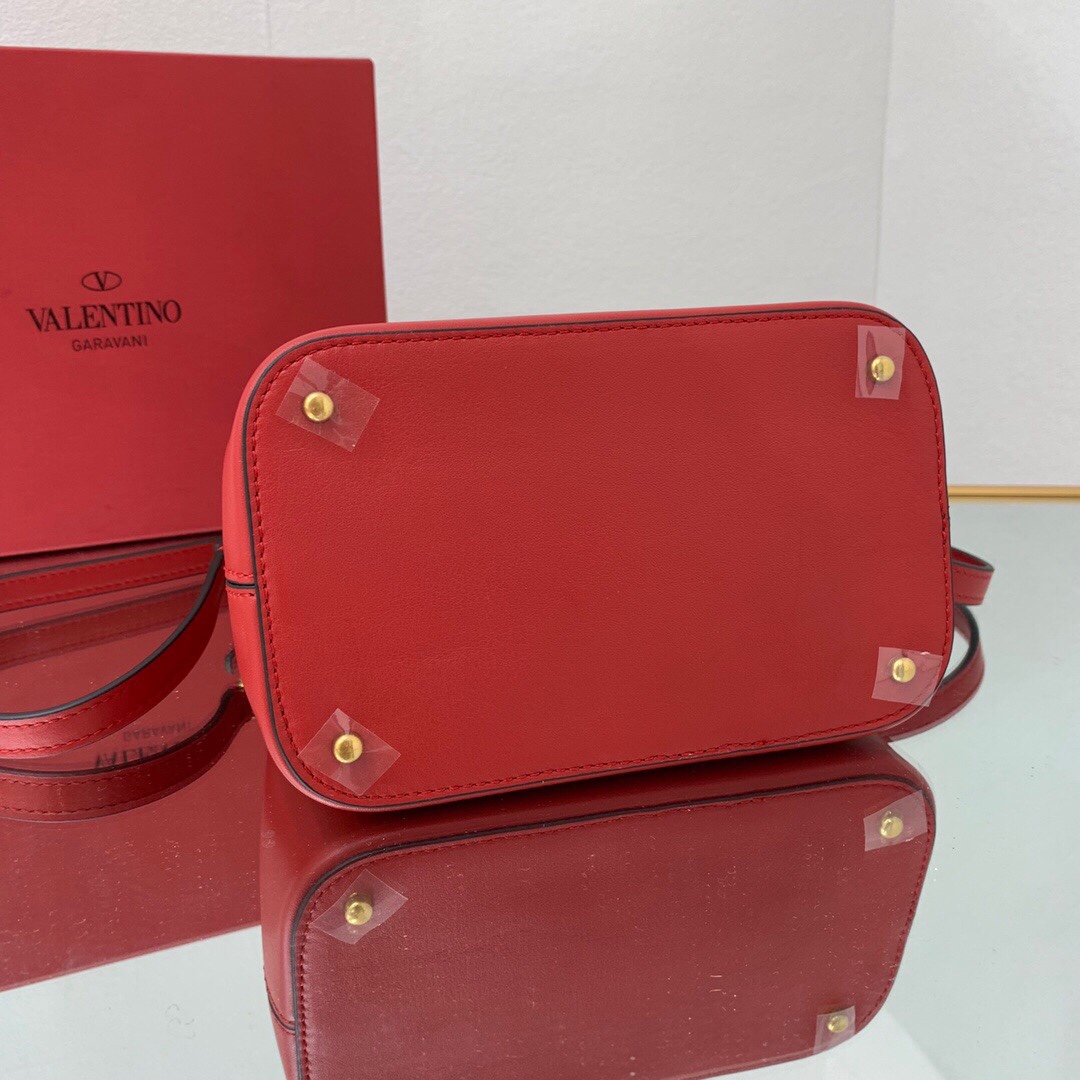Va1e*ntin0 s*pervee leather handbag red ww2b0j74zxl 20 x 19 x 12 cm