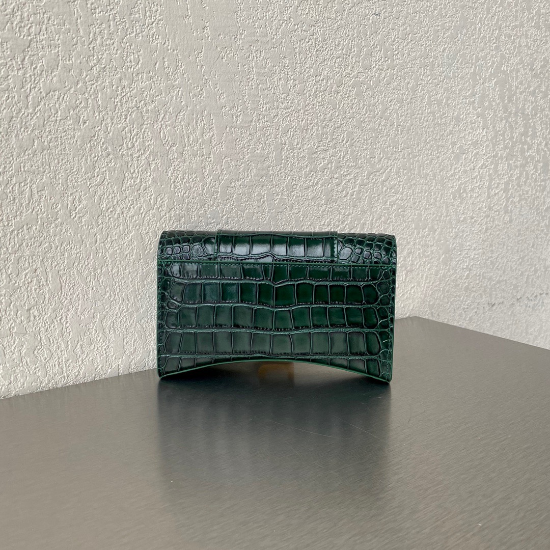 Ba1en*iaga hourglass wallet on chain crocodile leather green 6560501 19 x 12 x 5 cm