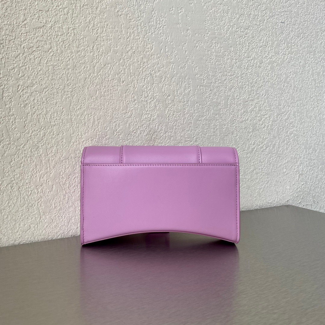 Ba1en*iaga hourglass wallet on chain pink 6560501 19 x 12 x 5 cm