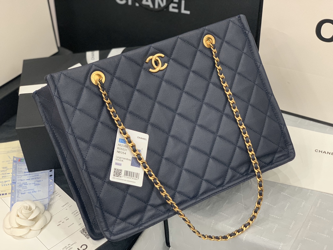 Ch**el large shopping bag grained leather navy as2360 23 x 35.5 x 9.5 cm