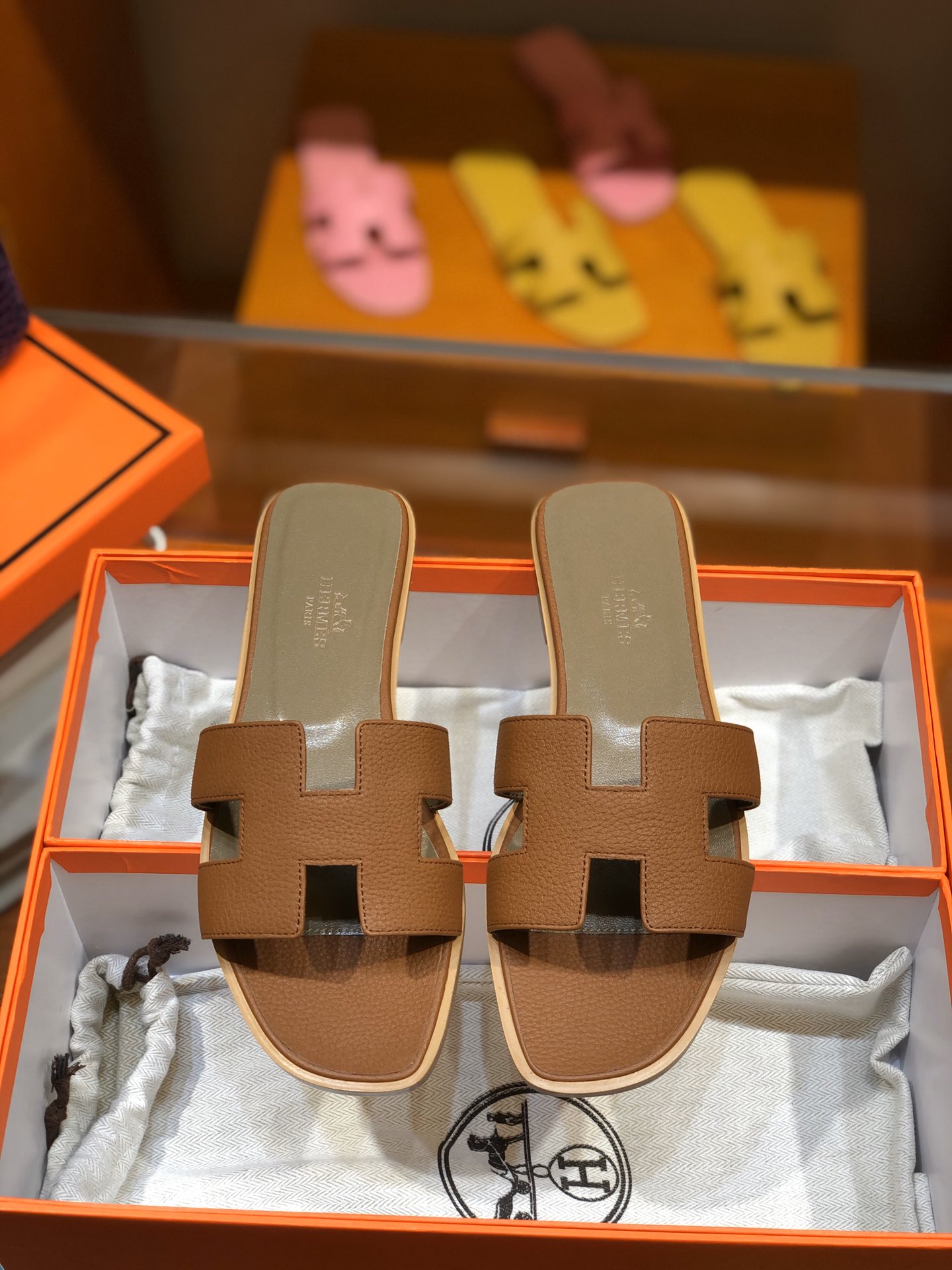 H**me5 slippers 01