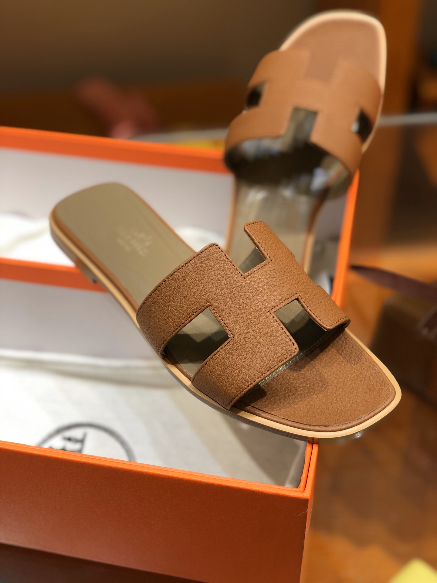 H**me5 slippers 01