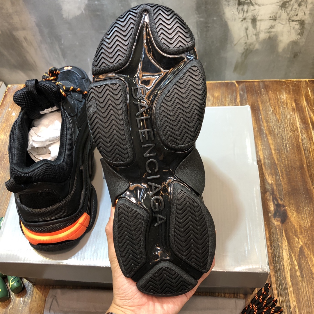 Ba1en*iaga triplpe s clear sole black/neon orange