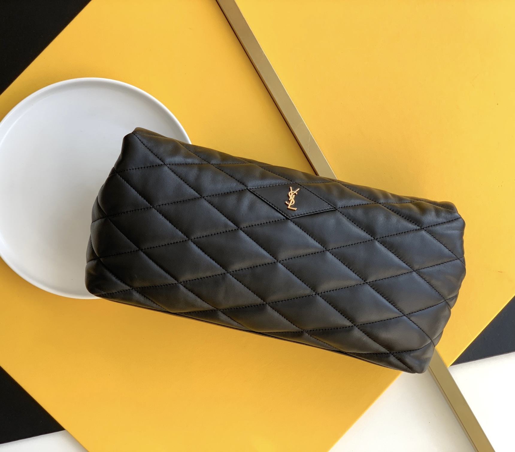 Y51 sade puffer envelope clutch leather black 6550041 38 x 19 x 11 cm