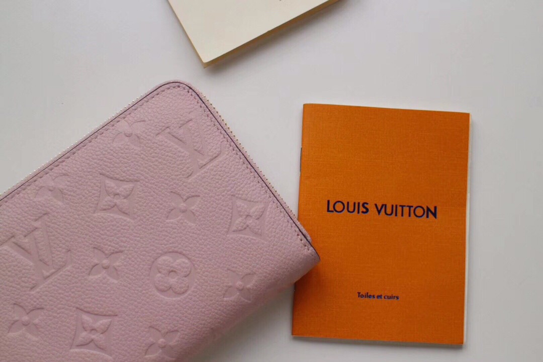 l0vis Vvtt0n zippy wallet monogram leather powder pink m64090 19.5 x 10 cm
