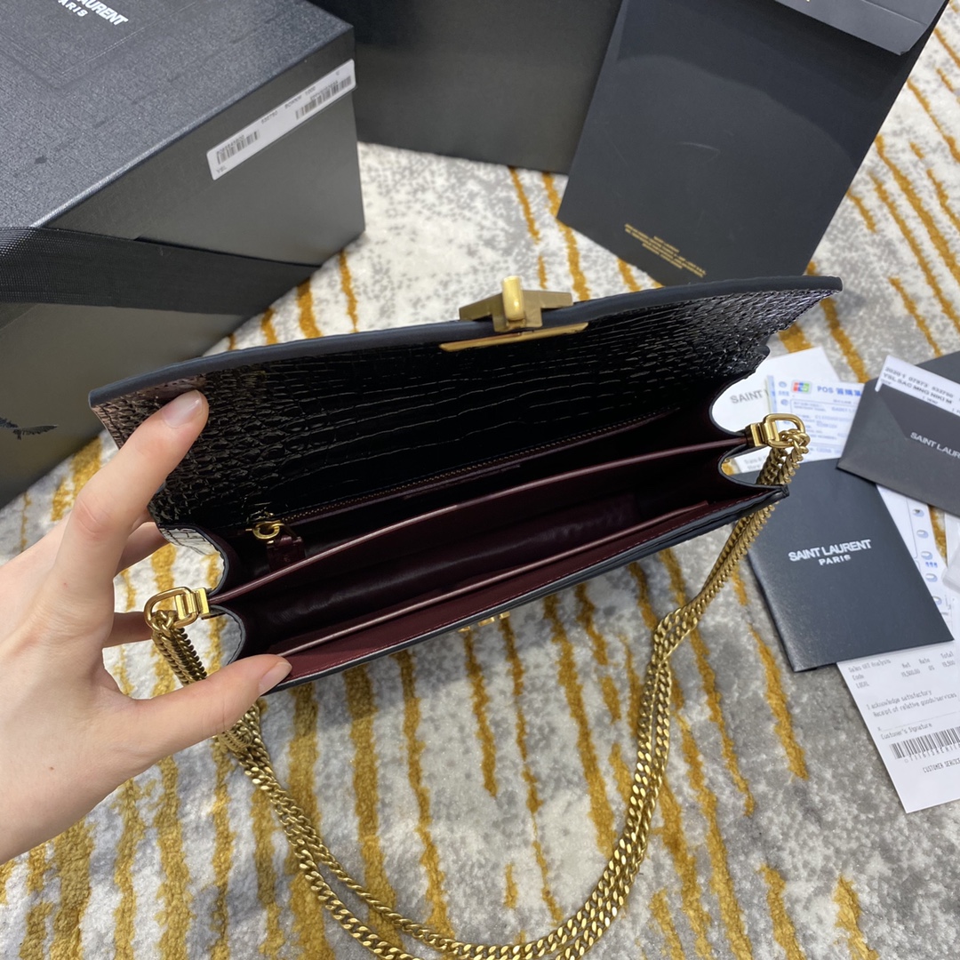 Y51 cassandra medium chain bag crocodile leather gold-tone metal black 532750 22 x 16.5 x 5.5 cm