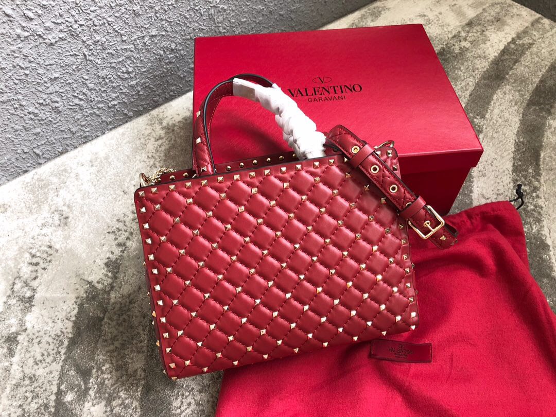 Va1e*ntin0 garavani rockstud spike tote bag red 26 x 13 x 20 cm