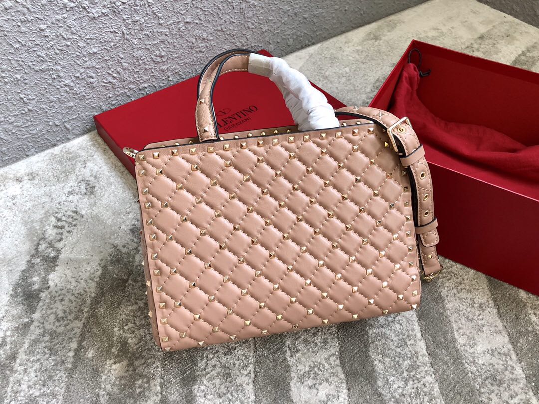 Va1e*ntin0 garavani rockstud spike tote bag beige 26 x 13 x 20 cm