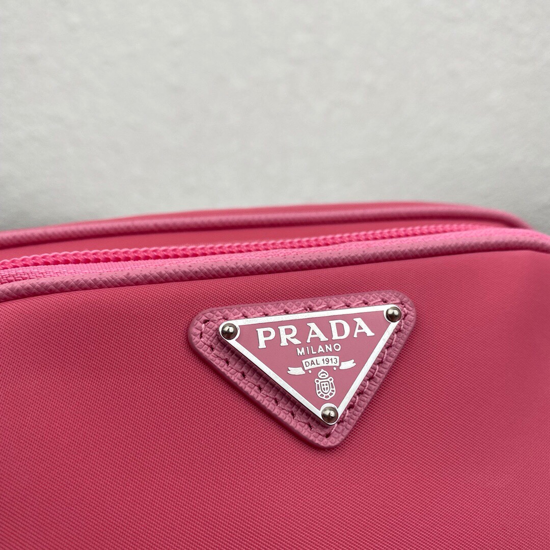 Pra*a re-edition 2005 hobo camera nylon bag pink 1bh153 20 x 15 x 5 cm