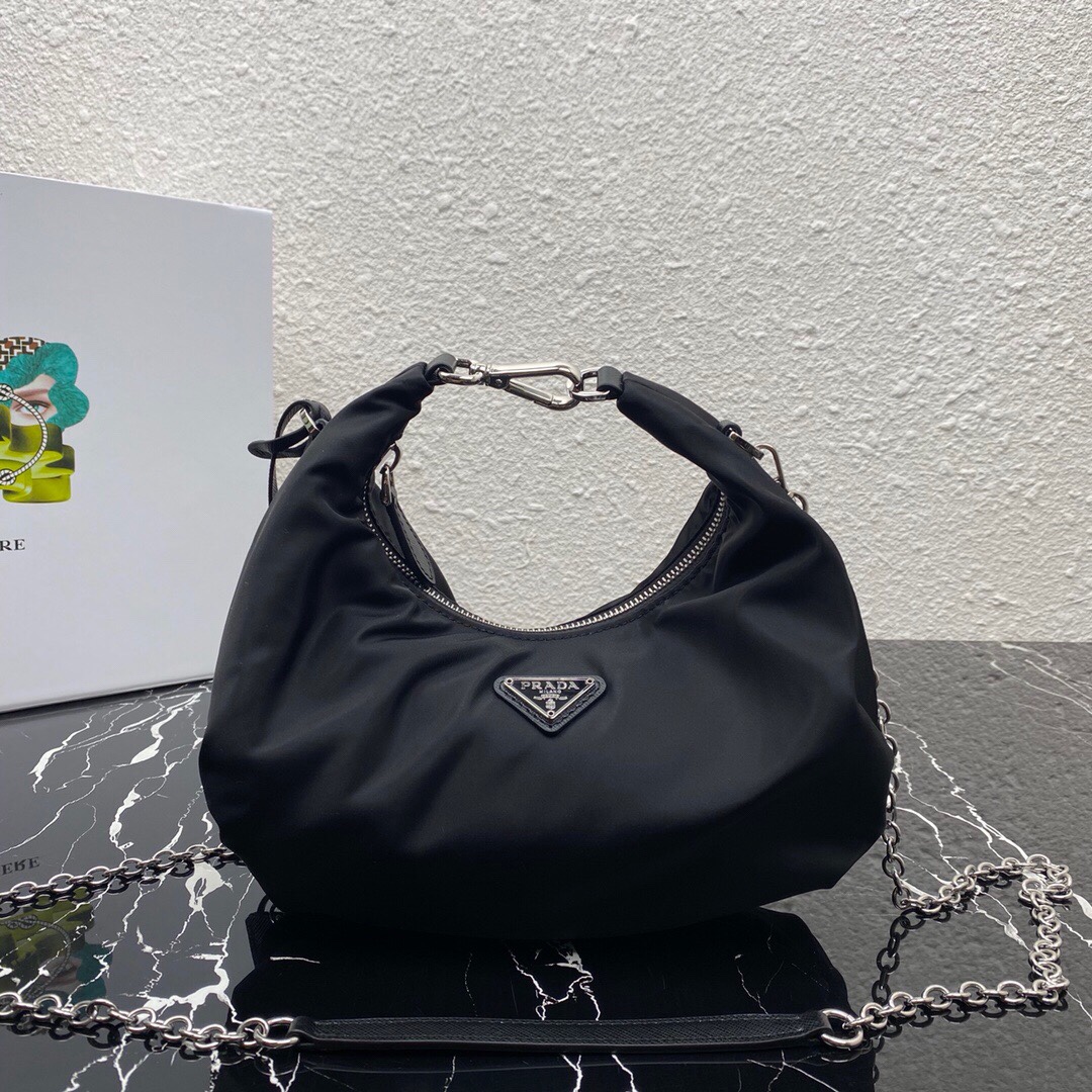 Pra*a re-edition 2006 nylon hobo bag black 1bh172 24 x 16 x 7 cm