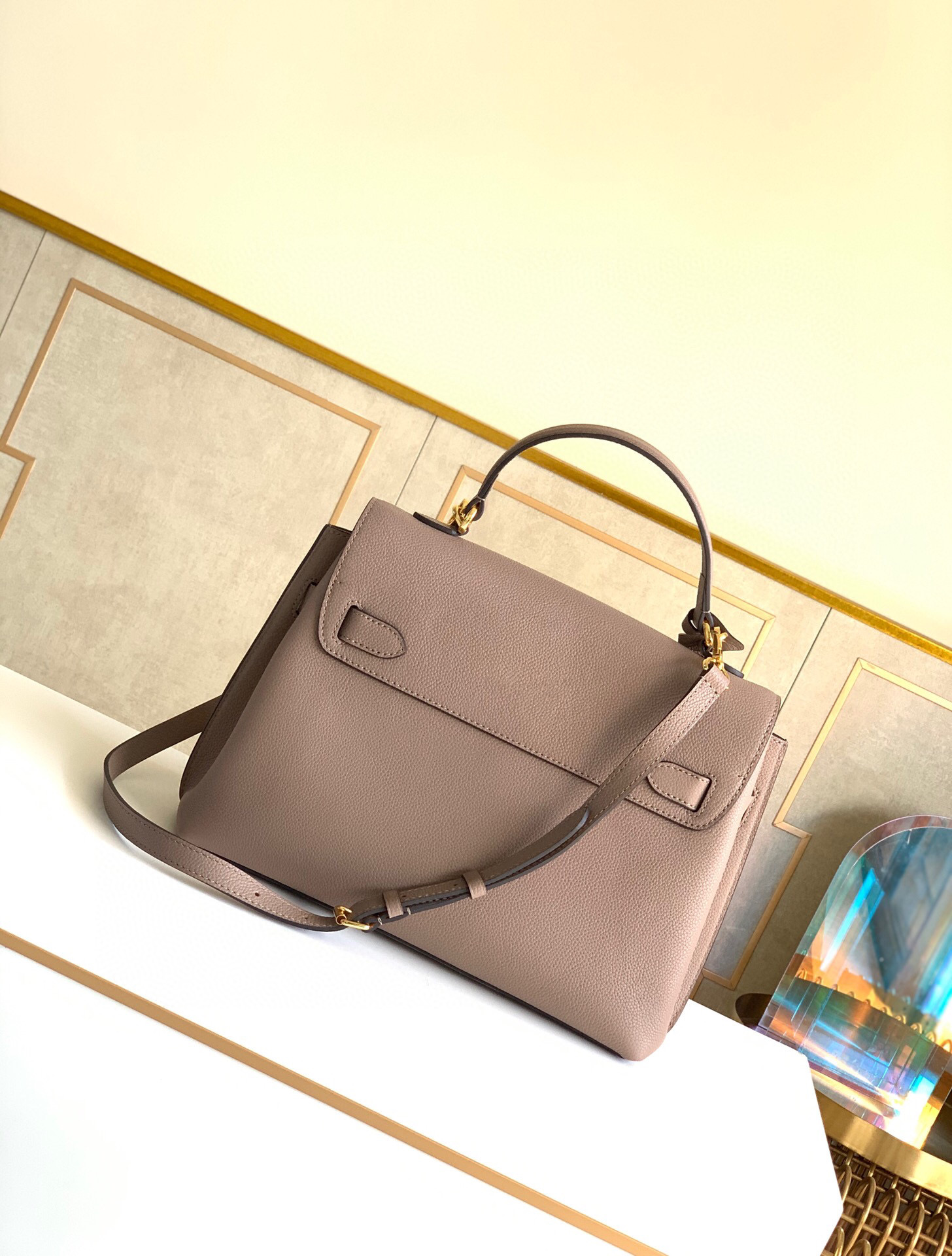l0vis Vvtt0n lockme ever mm beige m56094 33.5 × 21.5 × 14.5 cm