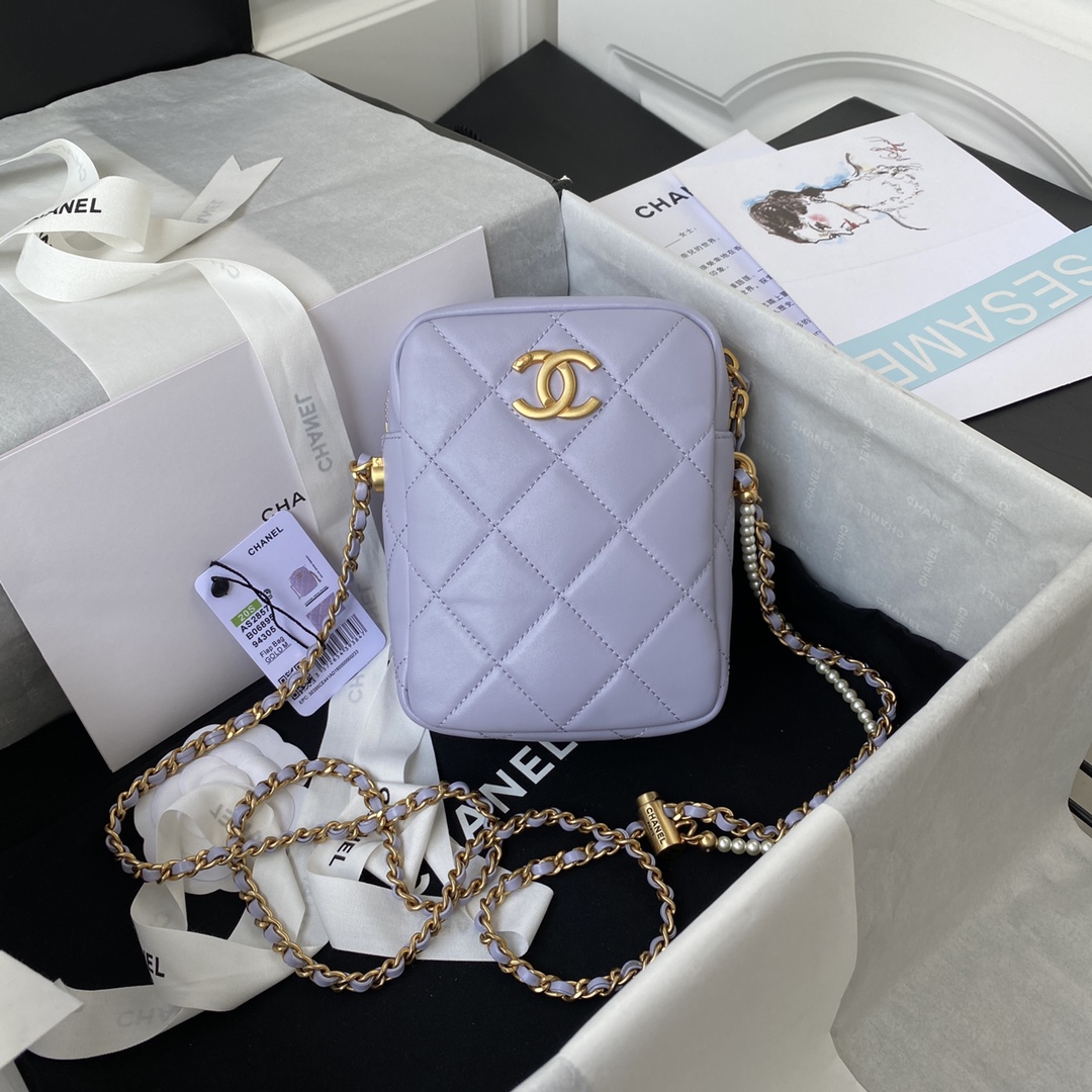 Ch**el mini camera case leather light purple as2857 16 x 12 x 6 cm