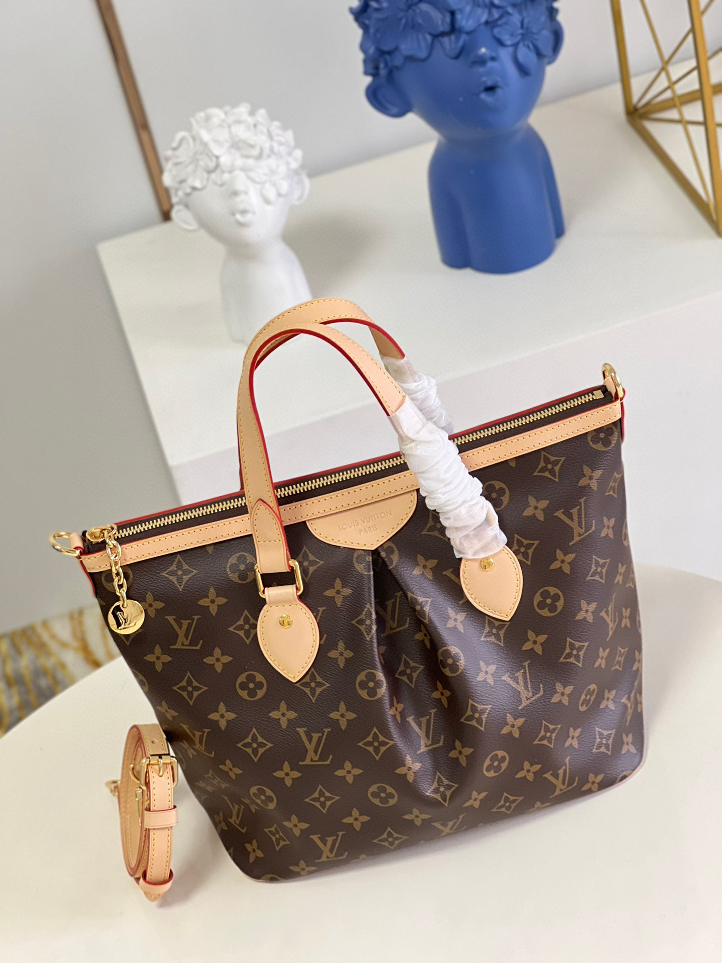 LV  Palermo medium handbag 37cm
