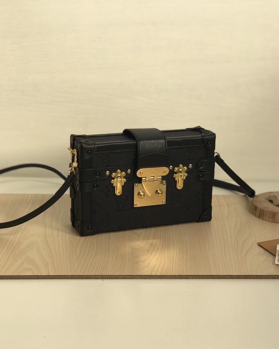 Petite mall Box Bag Black M51600 20cm