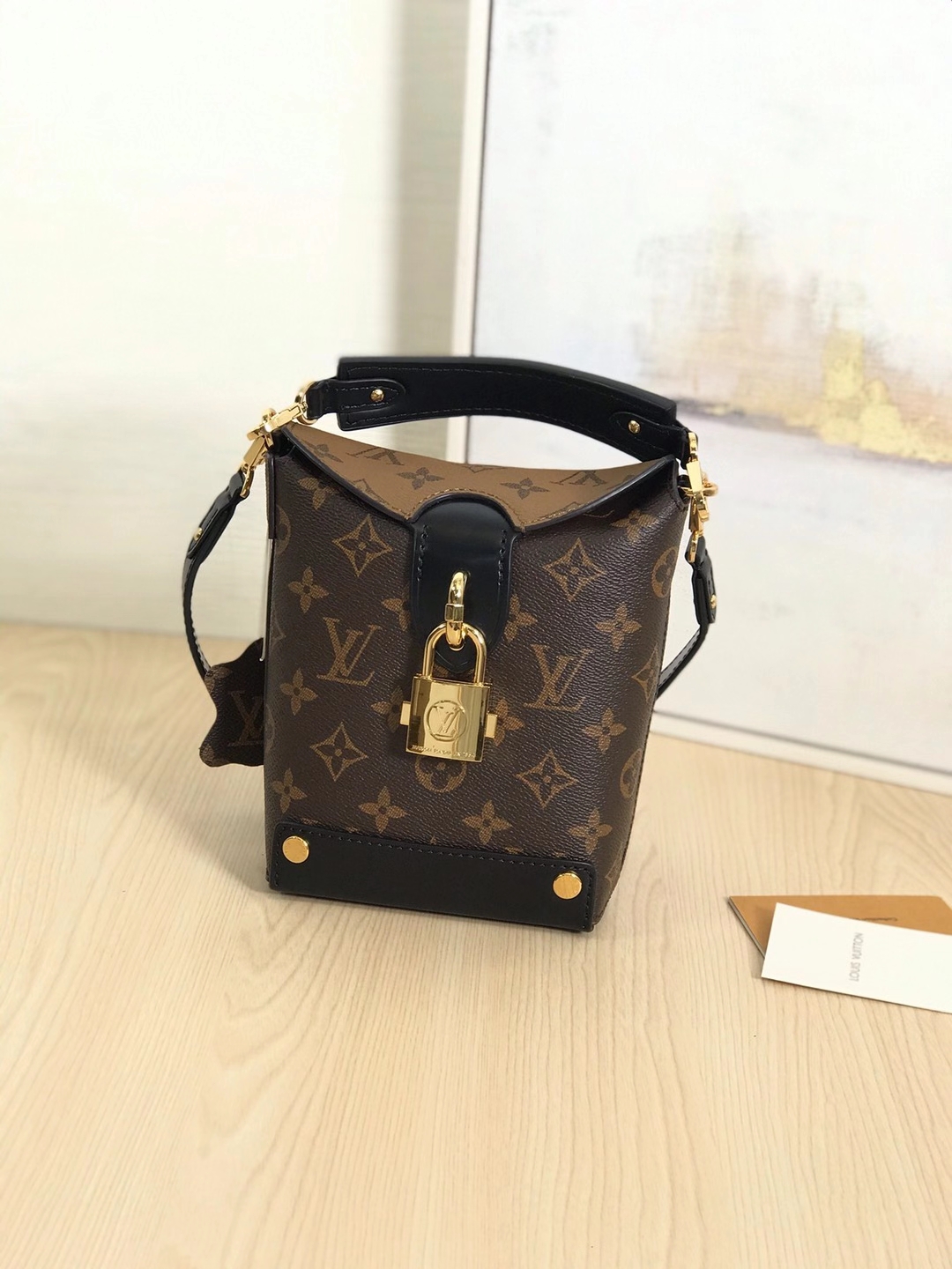 Box handbag old flower spell yellow flower trumpet 15cm