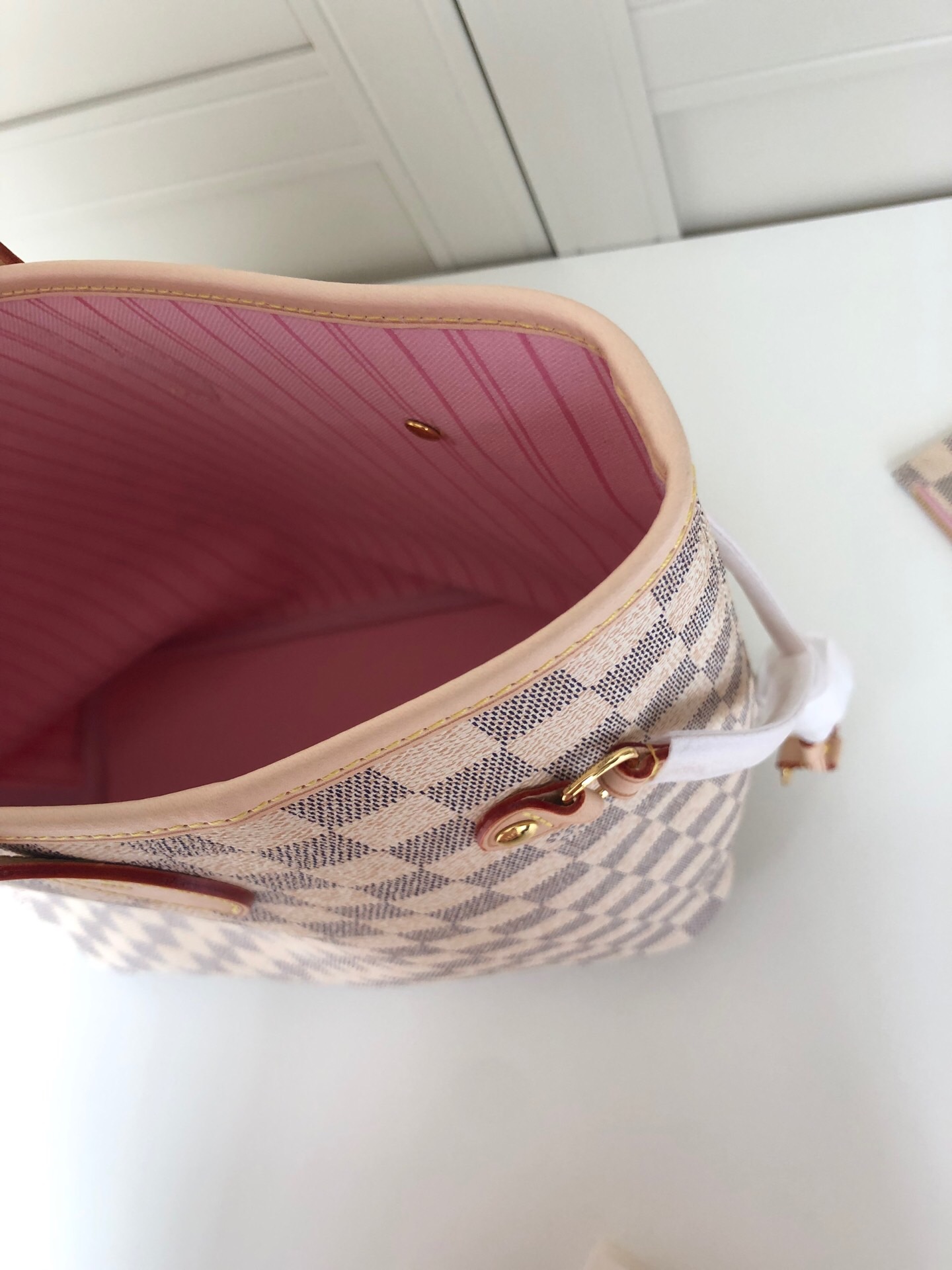 LV Neverfull Mommy shopping GM bag white 40cm m32231