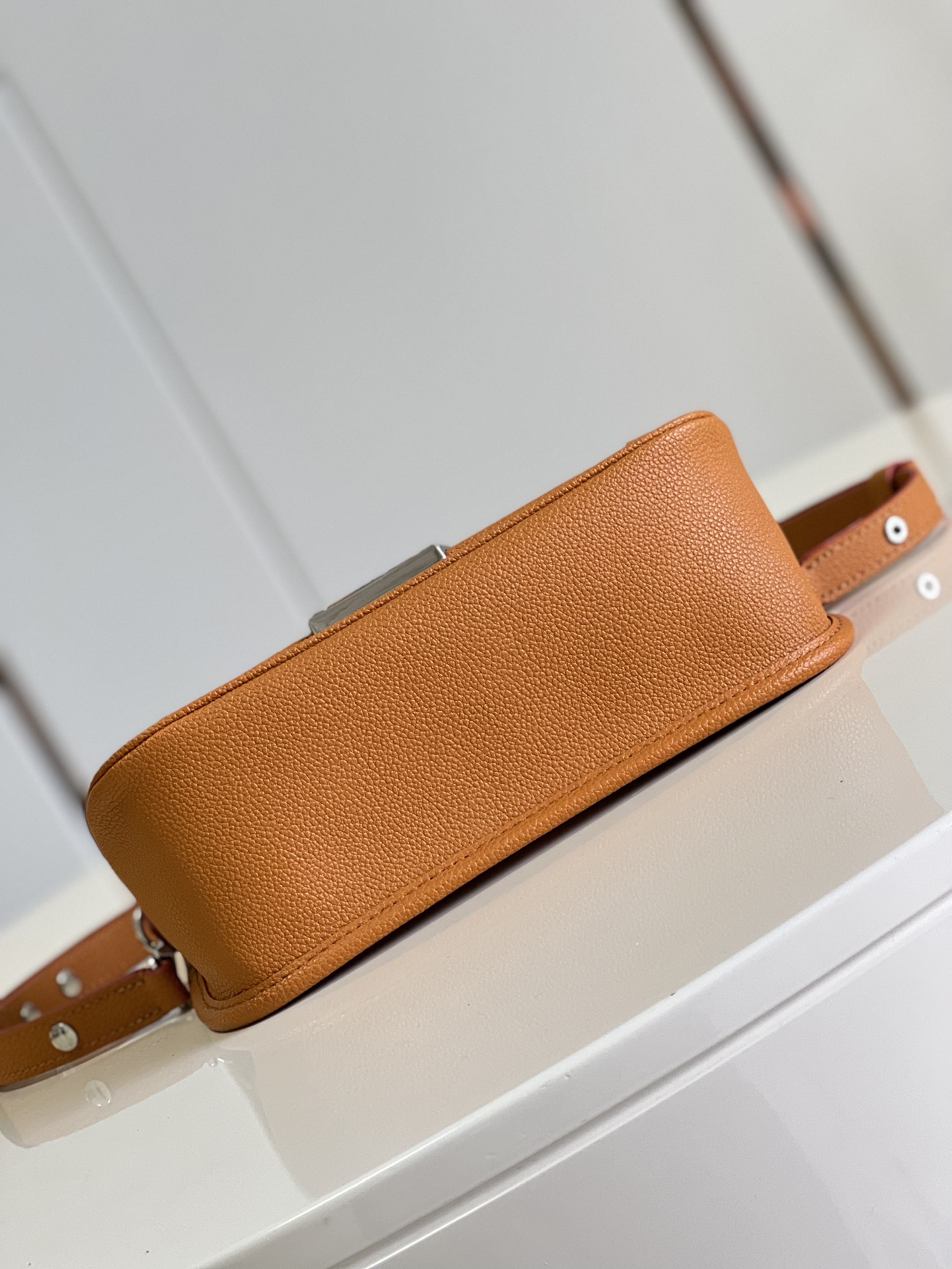 l0vis Vvtt0n buci handbag m59386 24.5cm 02