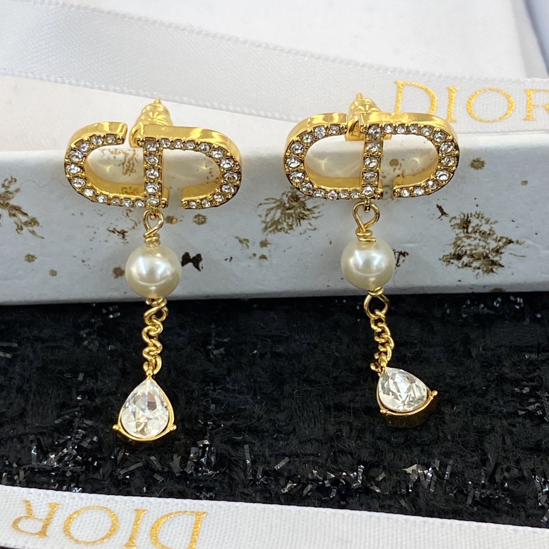 Ch**el earrings 009