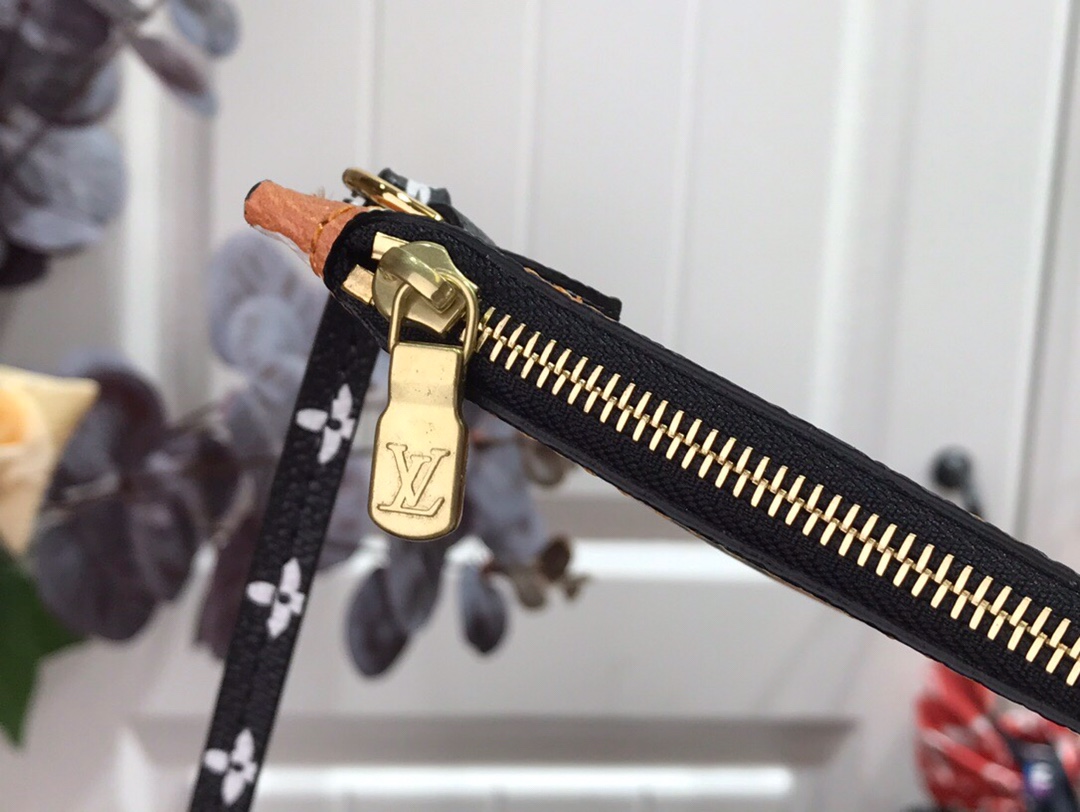 LV NEVERFULL MM M46565 31CM