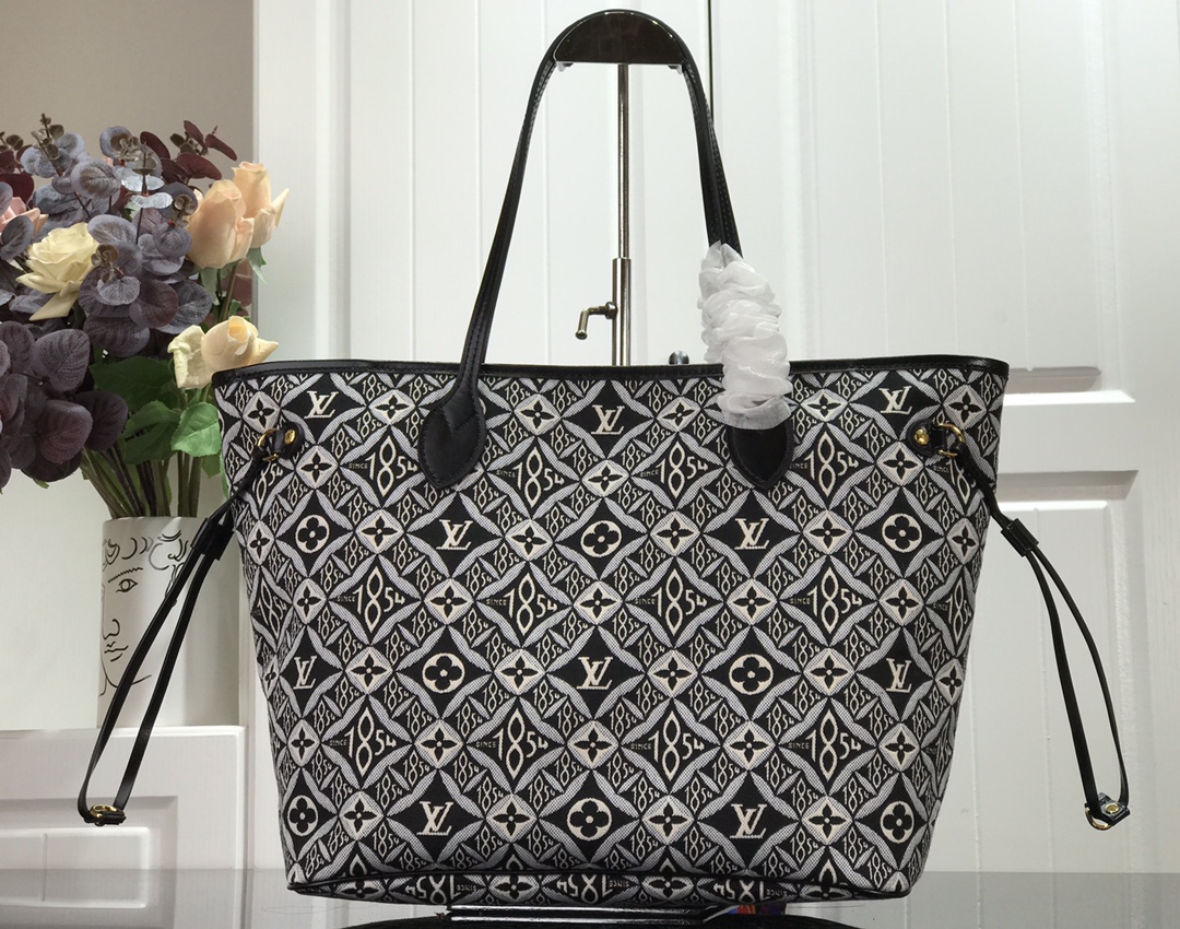 LV NEVERFULL MM M46632 31CM
