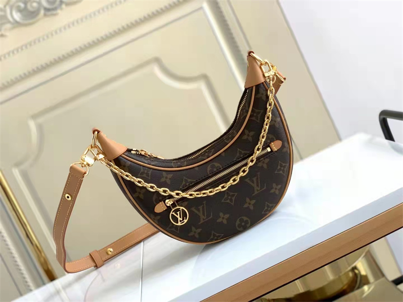 LV Loop Monogram M81098 23cm
