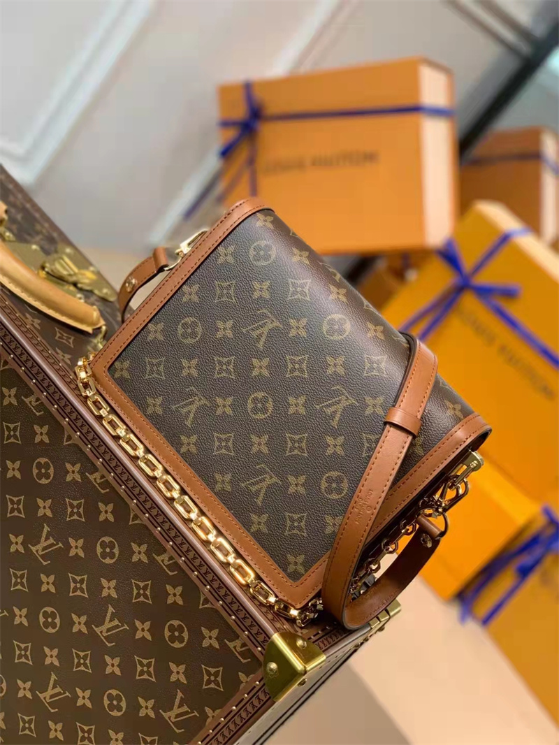 LV Dauphine MM Monogram M44391 25cm