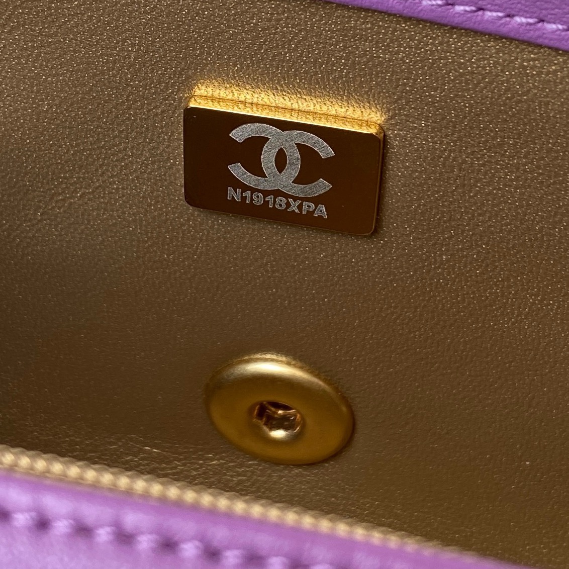 Ch**el as1788 cf mini bag 18cm