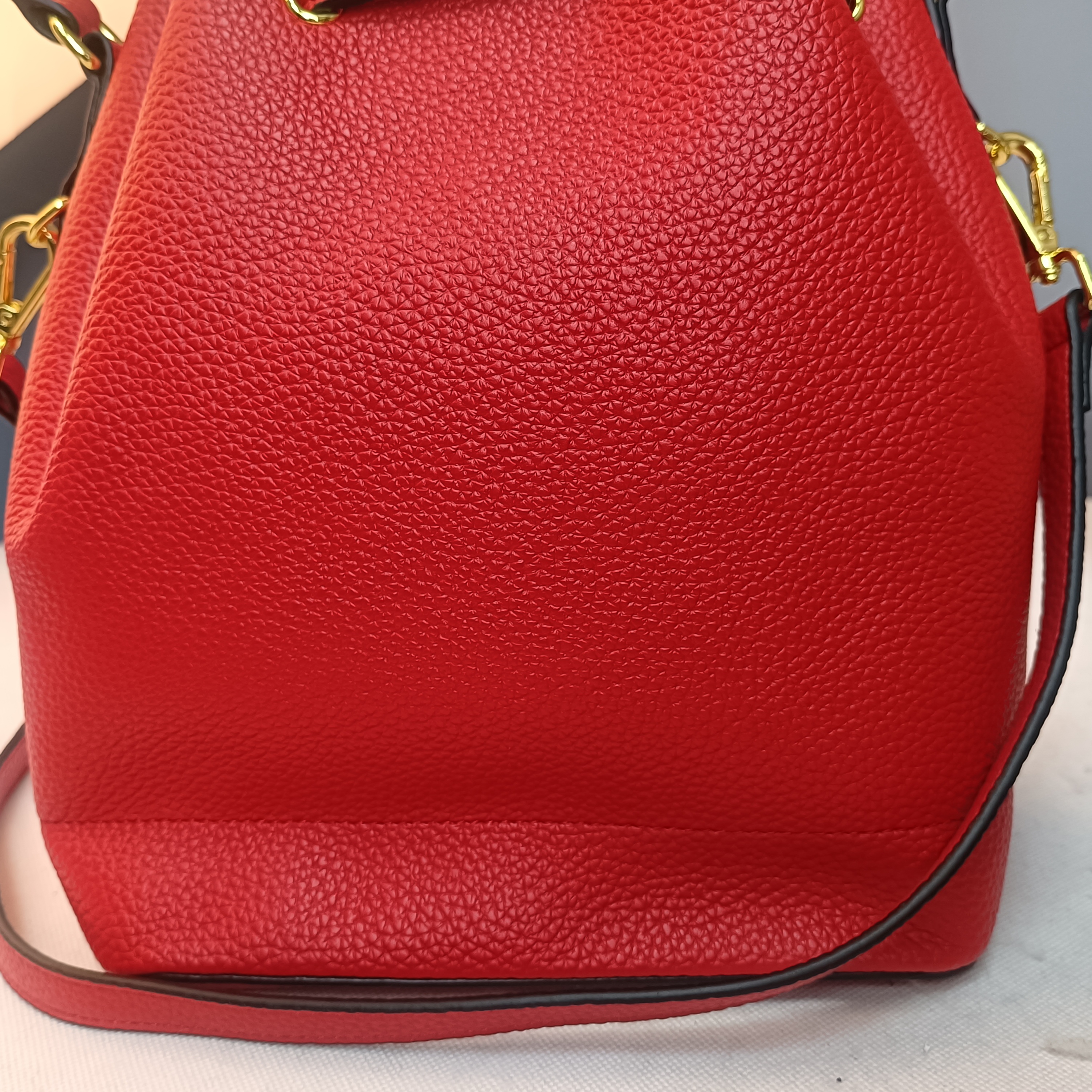 Pra*a red bag m 68534