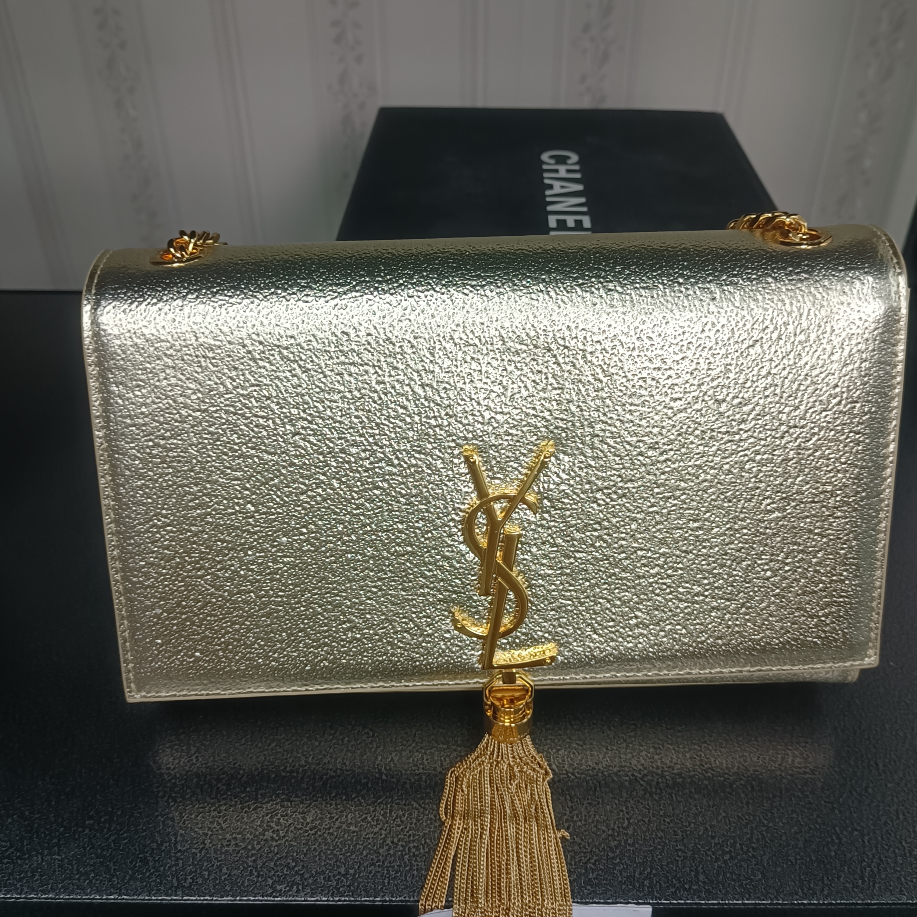 y51 G01den hander bag