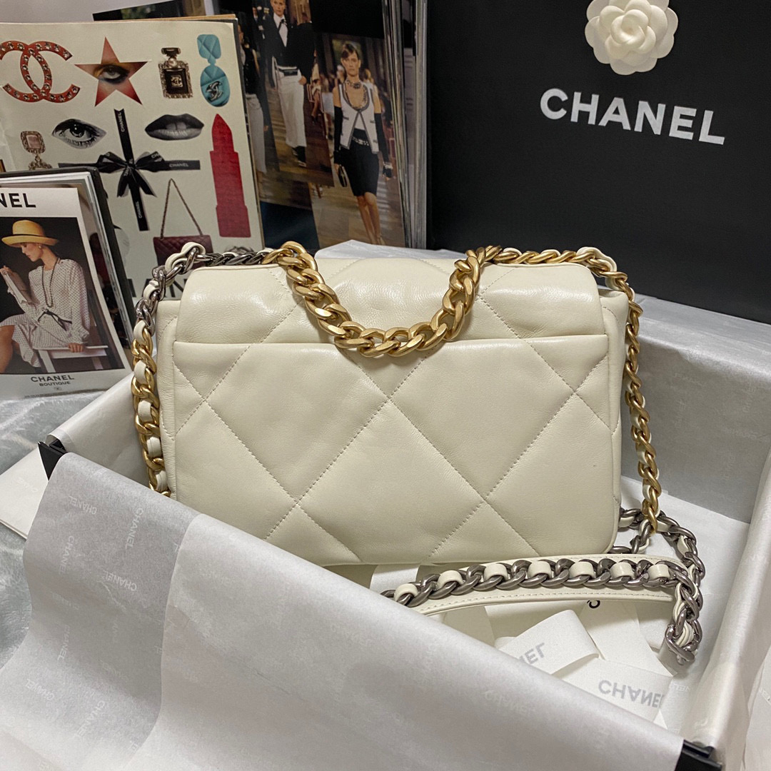 Ch**el 19 calfskin in white-26×16×9cm