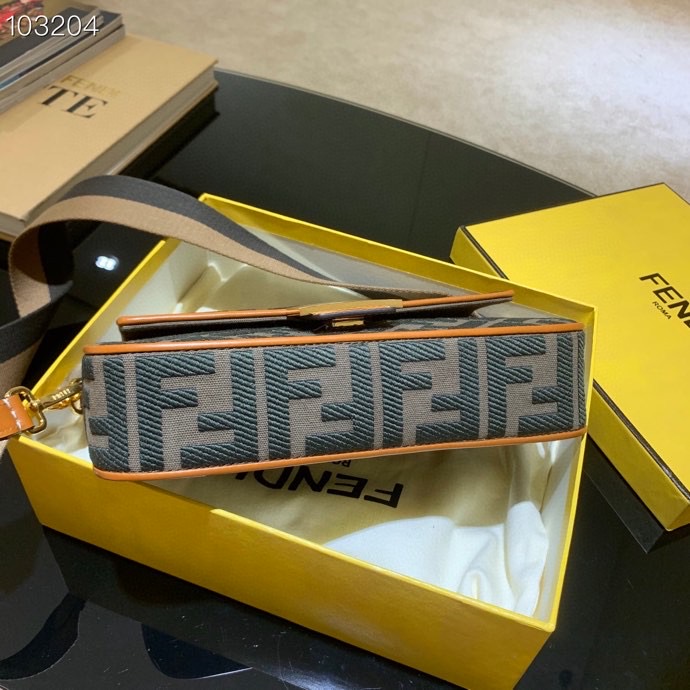F**di baguette logo bag mm 83325419 26cm