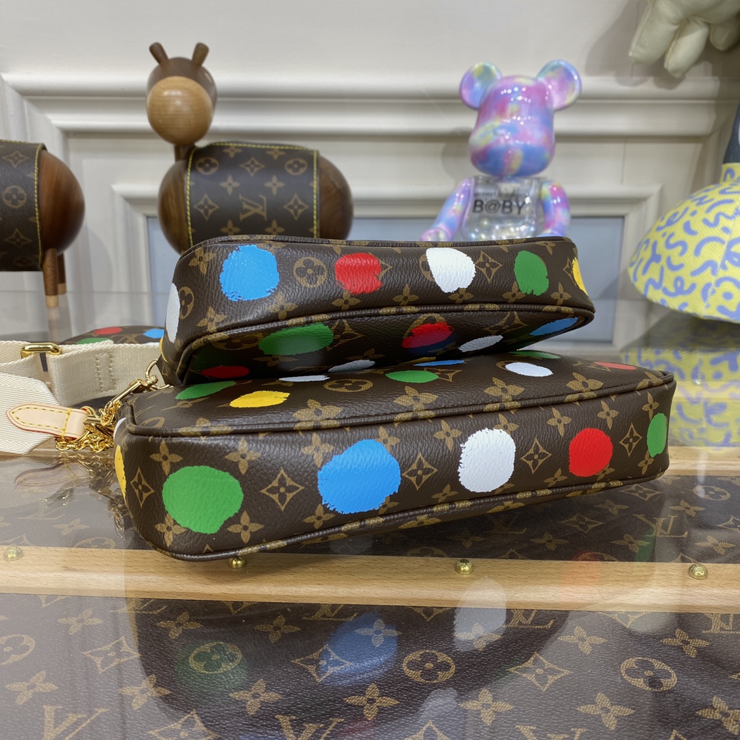 LV x YK Multi Pochette Accessoires M46385 - 25x14.5x4.5cm