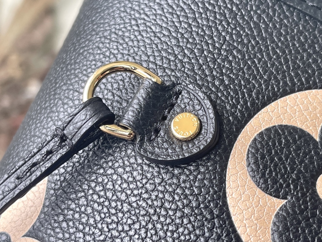 LV Neverfull MM BLACK LEATHER M58907 - 31 x 28 x 14 cm