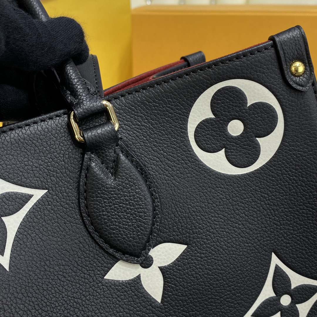 LV OnTheGo MM M45494 Black/Beige - 35 x 27 x 14 cm