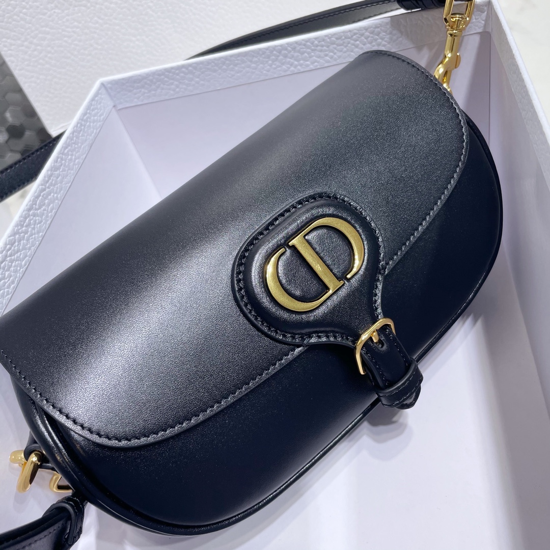D10r bobby east-west bag smooth leather m9327 black - 22x13x5cm