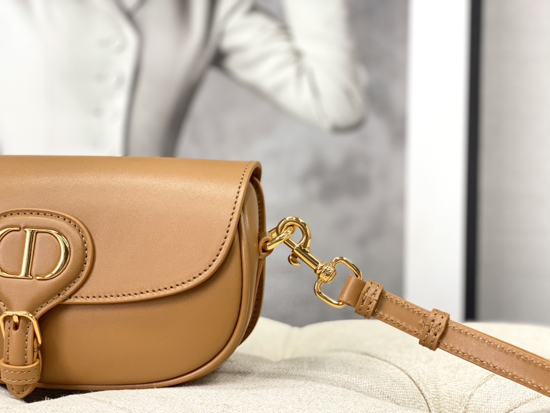 D10r bobby east-west bag smooth leather m9327 - 22x13x5cm