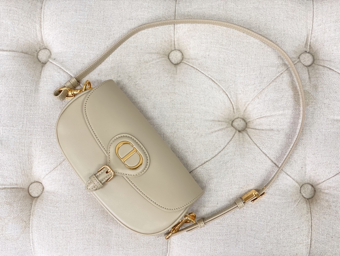 D10r bobby east-west bag smooth leather m9327 beige - 22x13x5cm