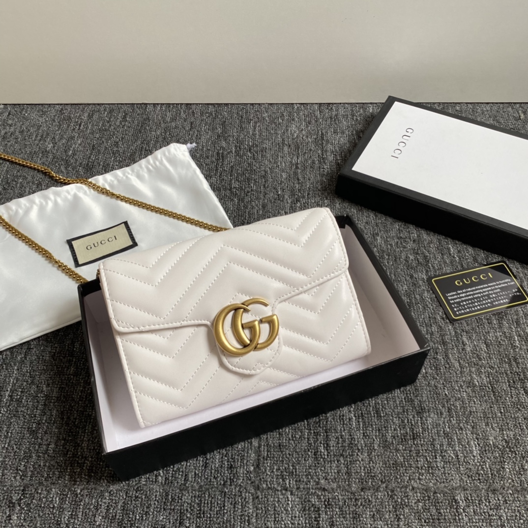 GG Marmont matelassé mini bag White 474575 – 20cm x 13cm x 6cm