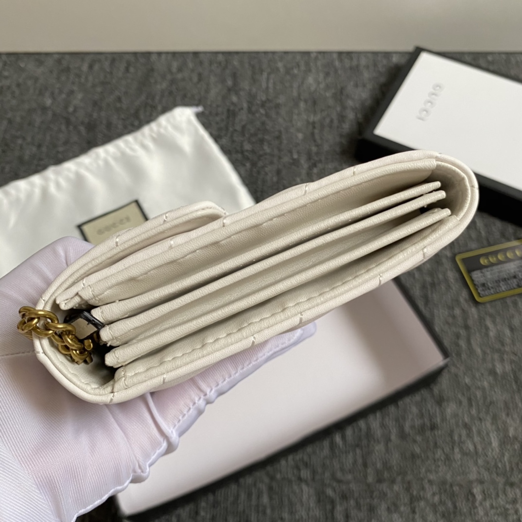GG Marmont matelassé mini bag White 474575 – 20cm x 13cm x 6cm
