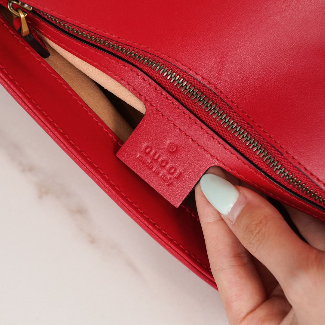 GG Marmont small matelassé shoulder bag Red 443497 – 26x15x7cm