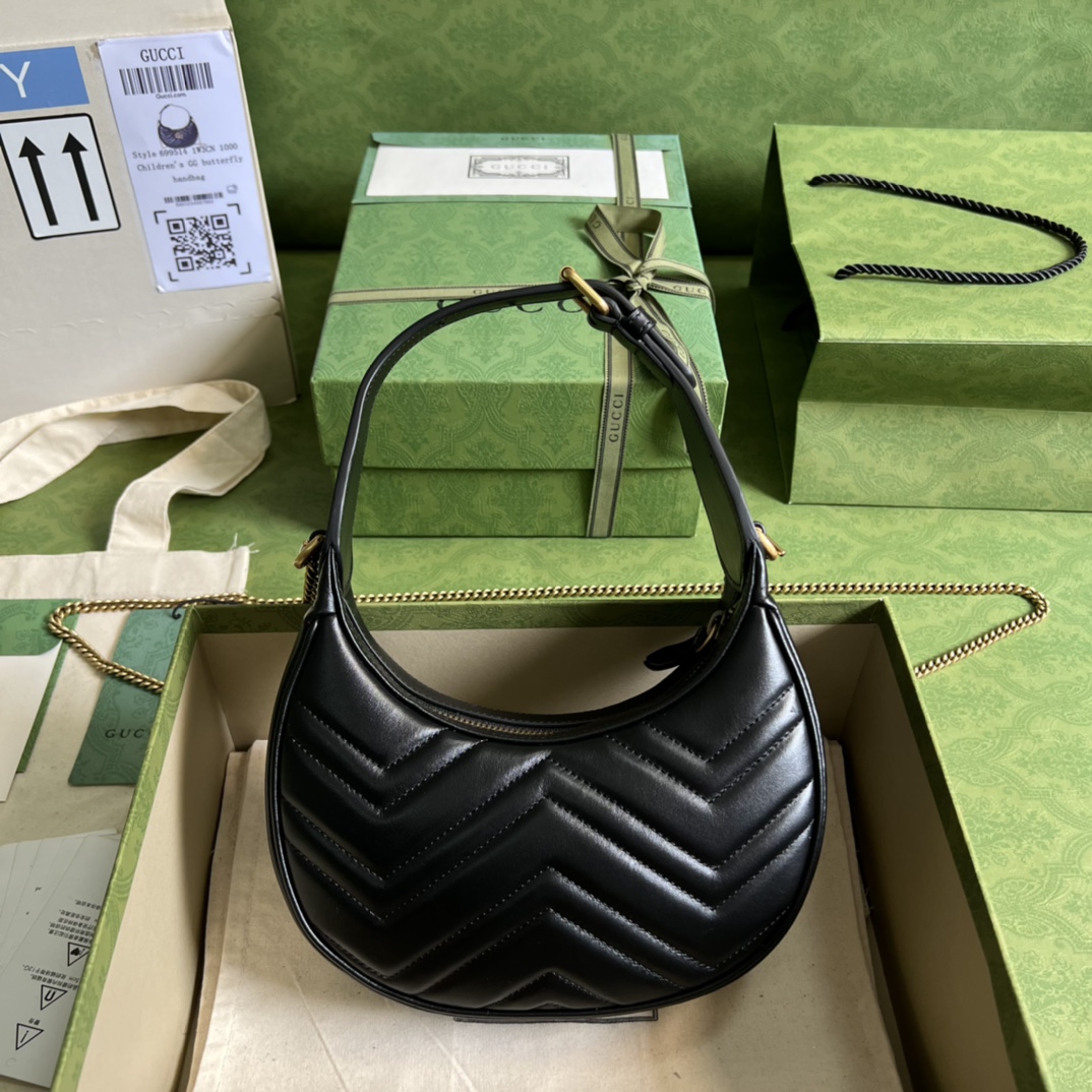 GG Marmont half-moon-shaped mini bag Black 699514 – 21.5 x 11 x 5cm
