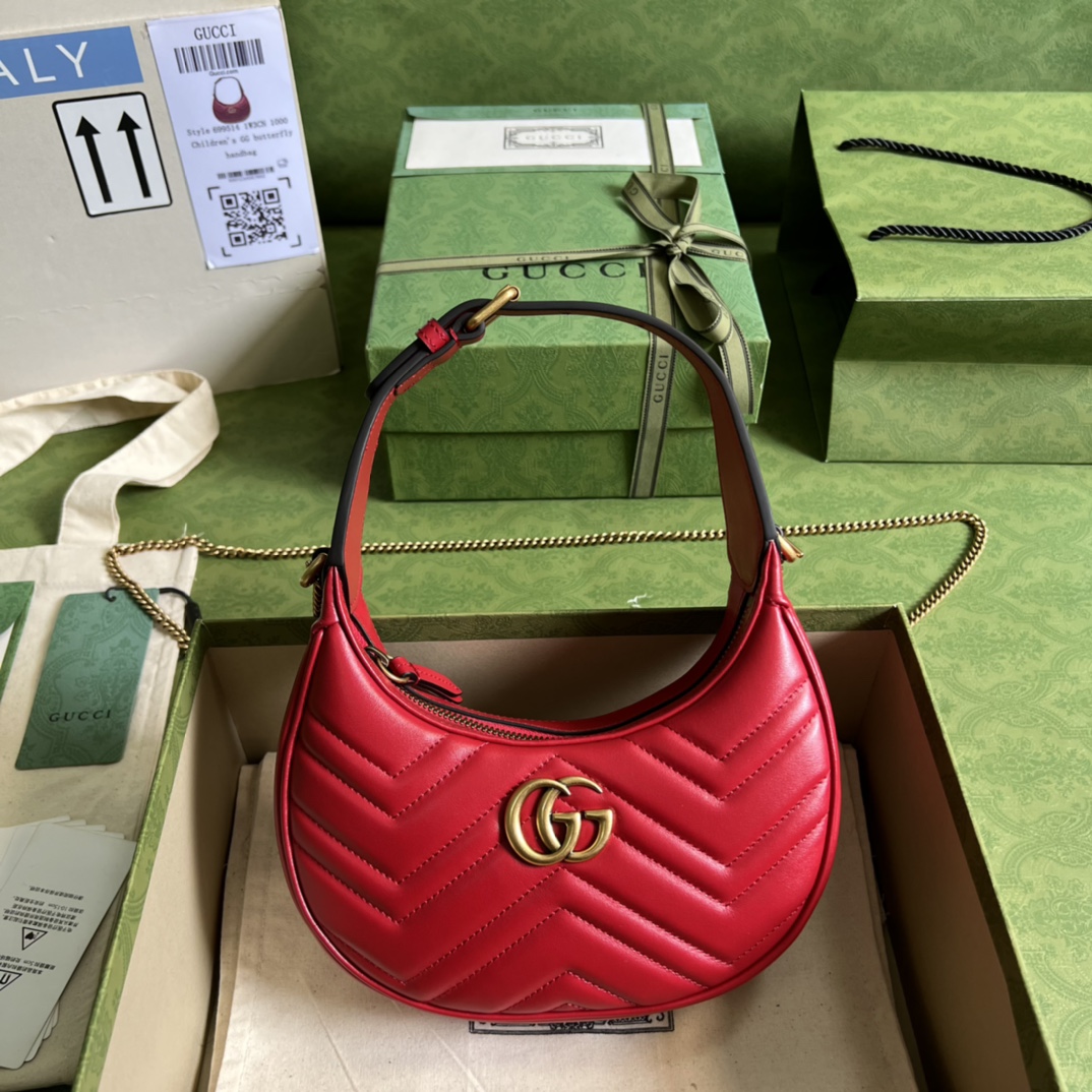 GG Marmont half-moon-shaped mini bag Red 699514 – 21.5 x 11 x 5cm