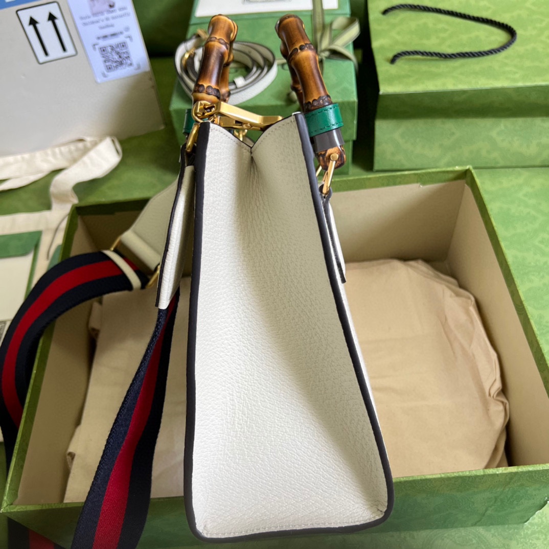 Gvc*1 diana small tote bag white 702721  - 27 x 24 x 11cm