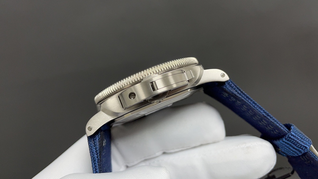 Pa*e*a1 pam00985  47mm