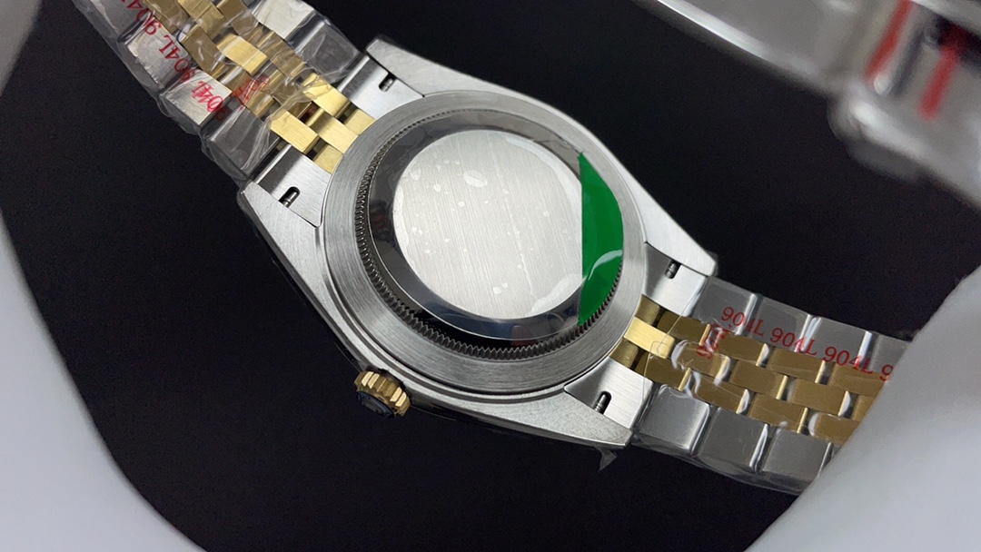 r01ex oyster perpetual date just slivery and G01den 41mm 3235